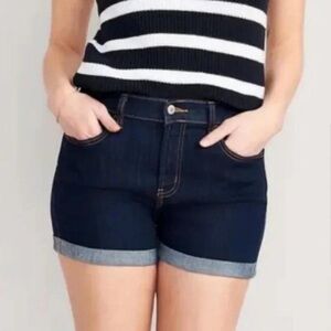 Old navy women’s denim shorts mid rise size 16